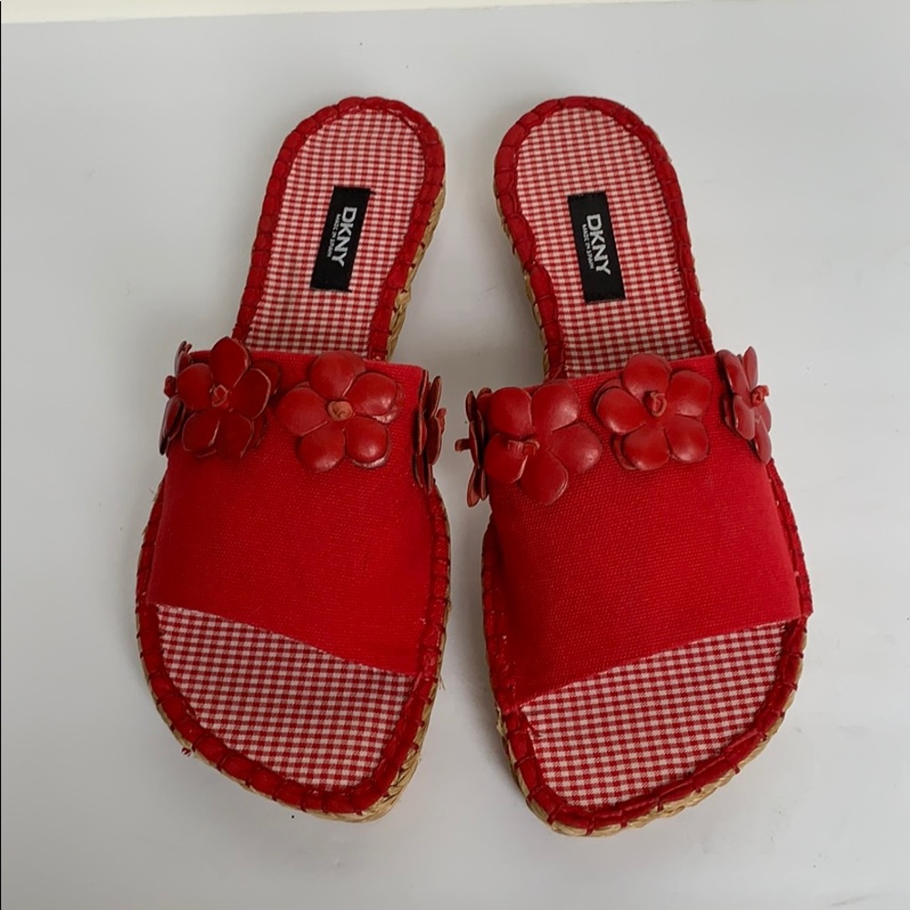 DKNY Red Picnic Sandal w/ Flowers